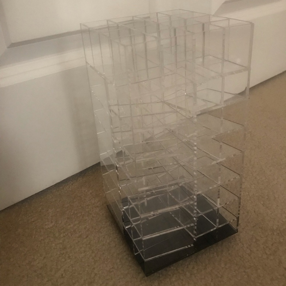 Rotatable Lipstick Organizer